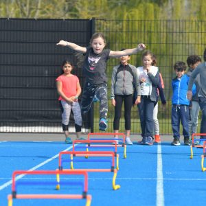 STAGE JEUNES VACANCES SCOLAIRES